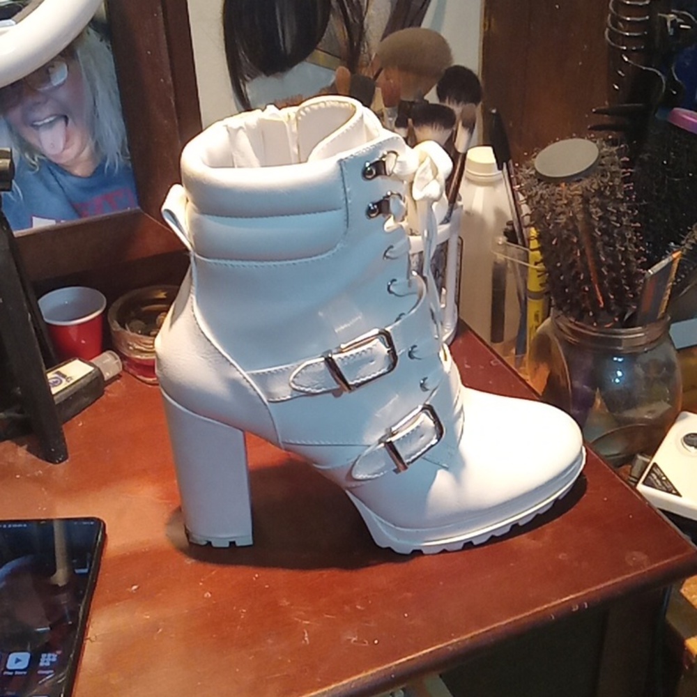 Mini booties